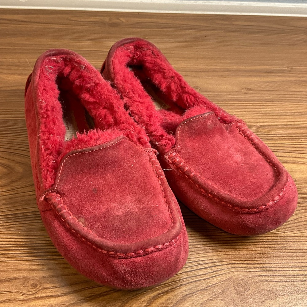 UGG Cherry Red Fluffy slippers Footwear size 8